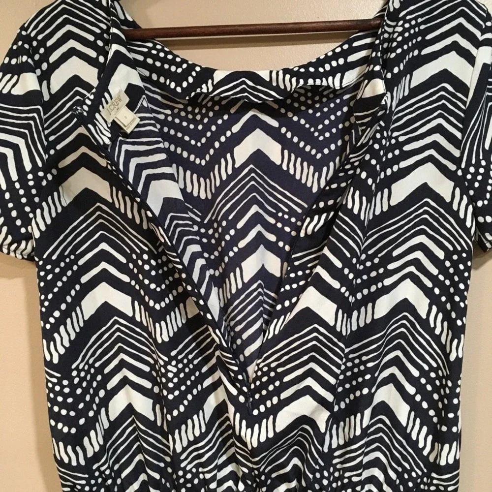 J.Crew Chevron Romper Womens 2 Navy White Preppy‎ Coastal Beachy Nautical Shorts